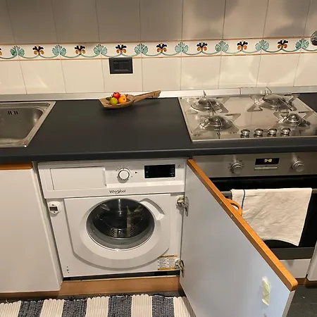 Priaverde Comfort Free Private Parking Apartment Genoa