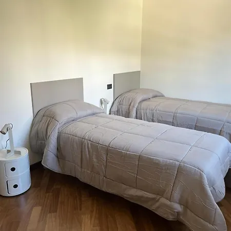 Priaverde Comfort Free Private Parking Apartment Genoa